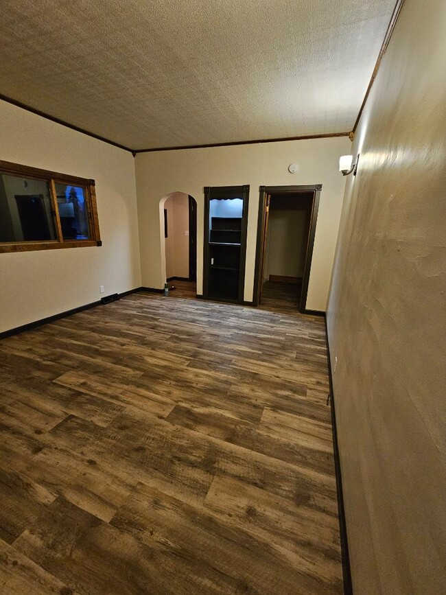 Foto del edificio - 316 E Walnut St