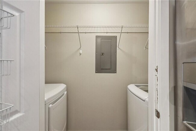 Foto del edificio - 800 Peachtree St NE