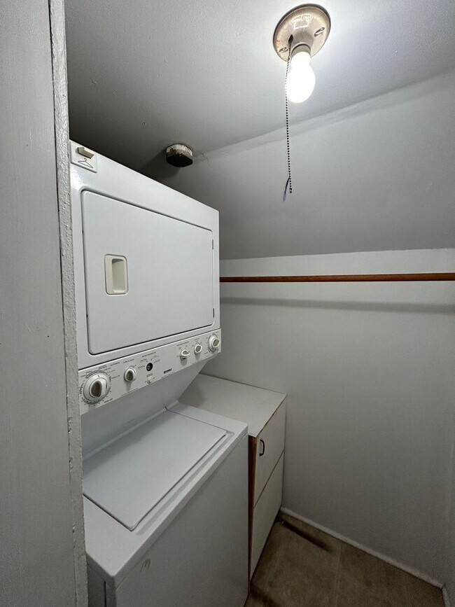 Foto del edificio - 3 bedroom 1 bath home in Moline