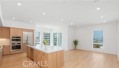 Building Photo - 1601 Rivington