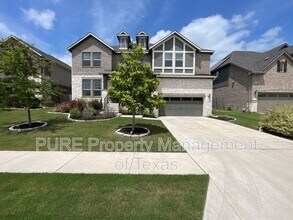 Building Photo - 716 Expedition Way