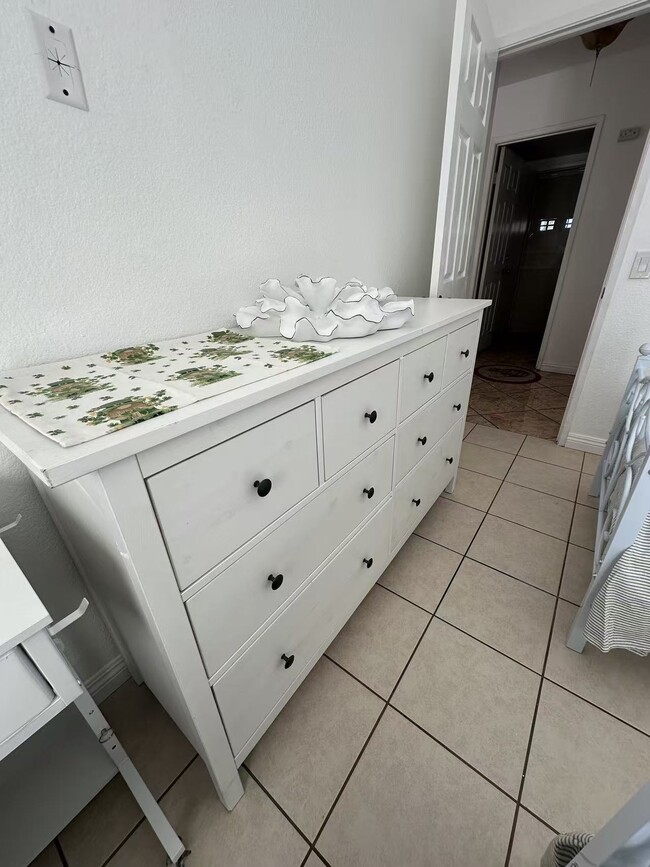 Building Photo - 13422 Parkview Ter