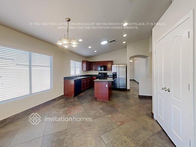Foto del edificio - 3042 S 64th Ave
