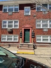 Building Photo - 27 Magnolia St