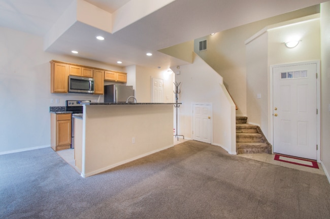 Building Photo - 1038 Cheyenne Blvd