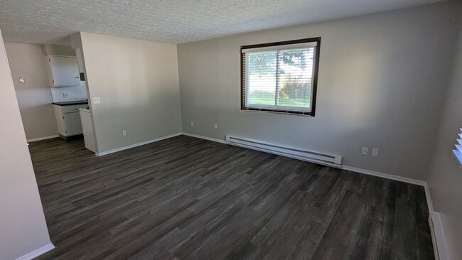 Building Photo - MN Cedar Village (797)