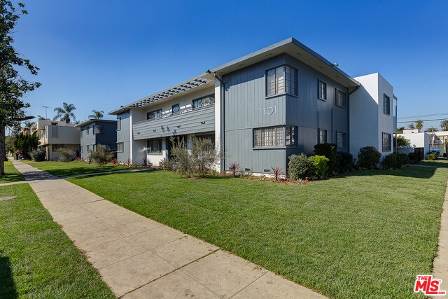 Building Photo - 1103 S Bronson Ave