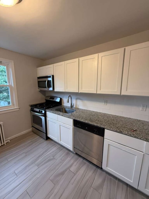 Building Photo - 327 Magnolia St