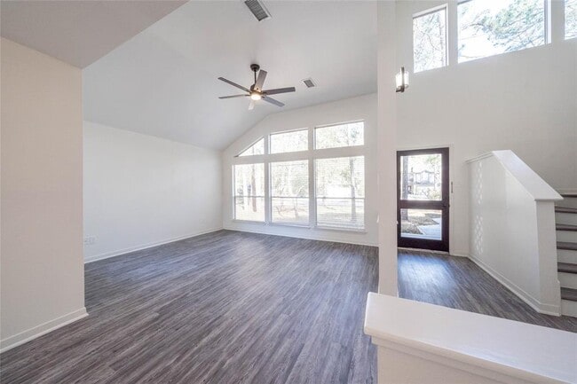 Building Photo - 47 Shallow Pond Pl