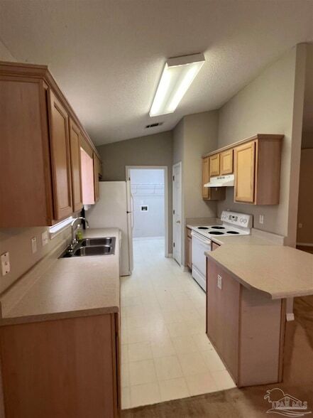Foto del edificio - 5294 Overbrook Dr