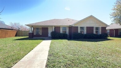 Building Photo - 7632 Livvie Meador Ln