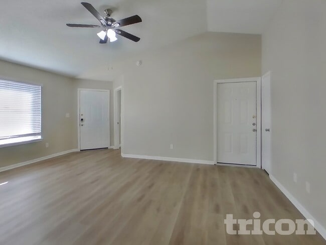 Foto del edificio - 3134 Boynton Dr