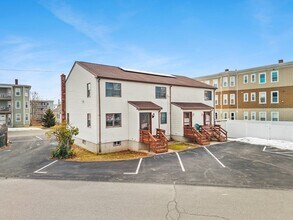 Building Photo - 37 Blendall St