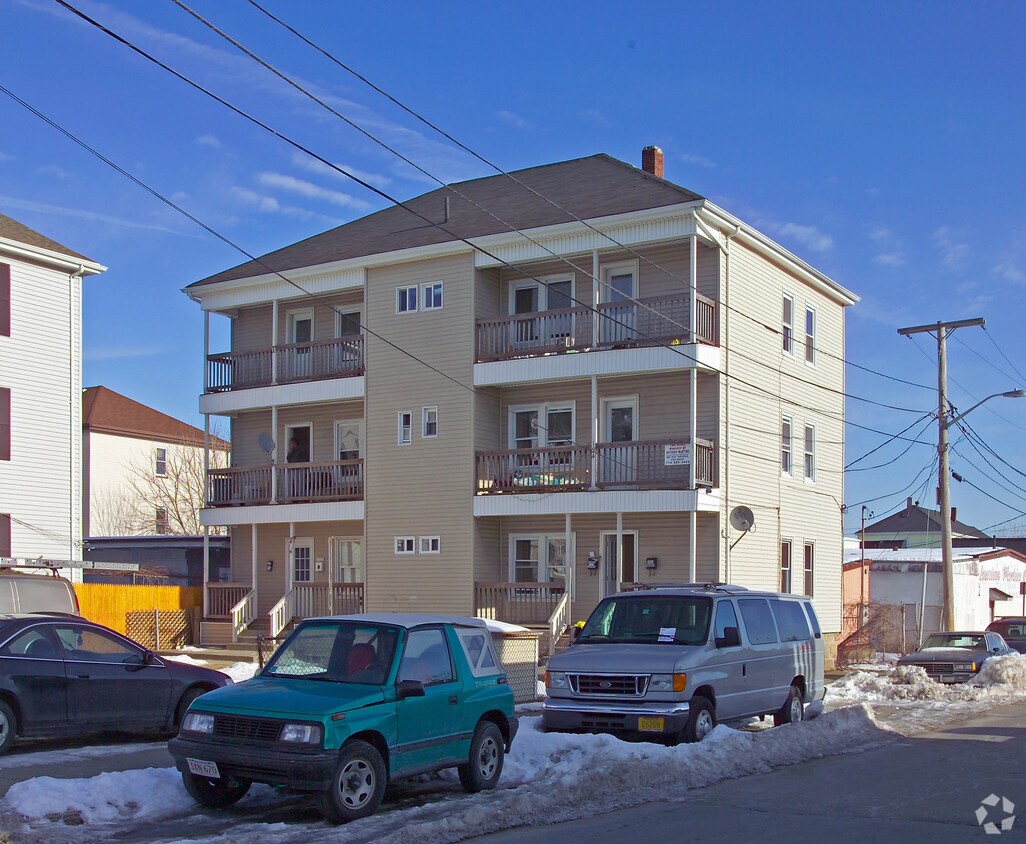 Building Photo - 188-194 Nashua St