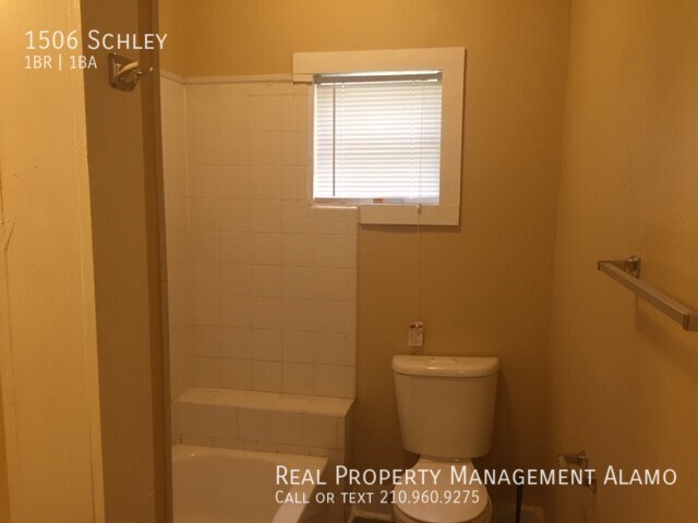 Foto del edificio - 1506 Schley Ave