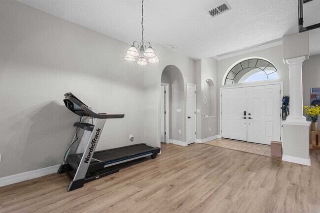 Foto del edificio - Lake Jovita Home for Rent