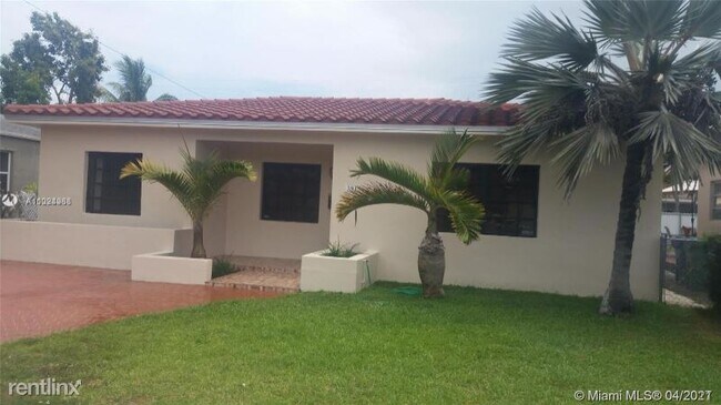 Foto del edificio - 3915 SW 59th Ave