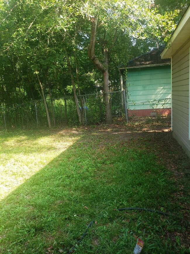 Foto del edificio - 2109 1st Ave