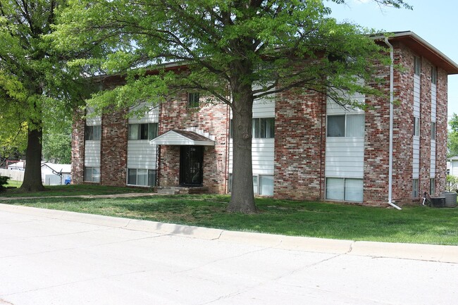 Building Photo - Southroads Apartments