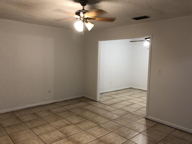 Photo - 617 NW 34th St House