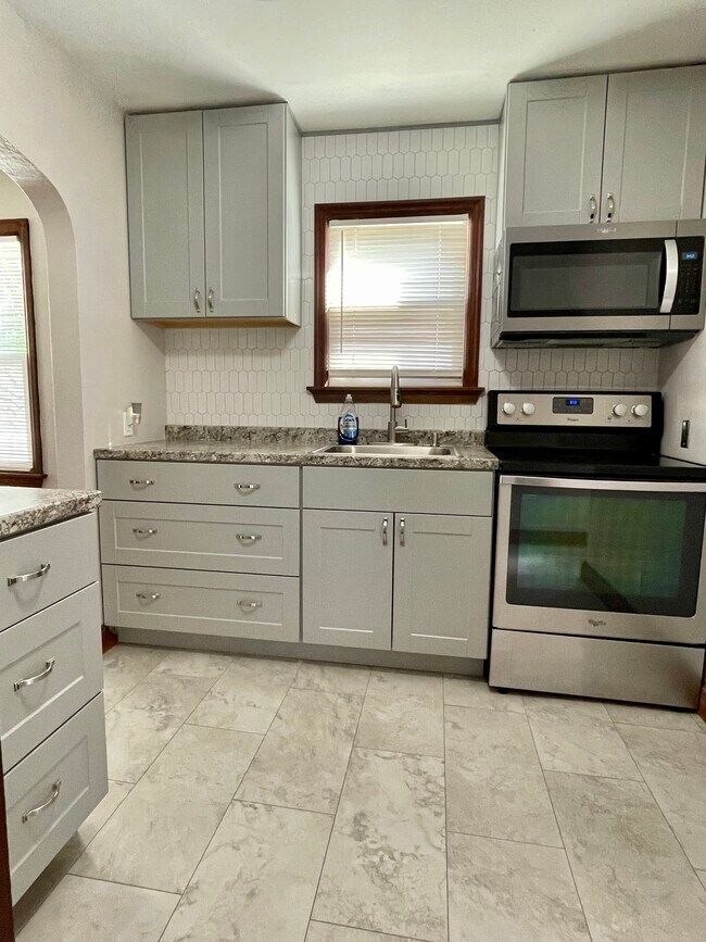 Foto del edificio - 715 S 110th St