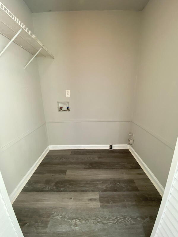 Foto del edificio - 1438 S Burnt Hickory Rd