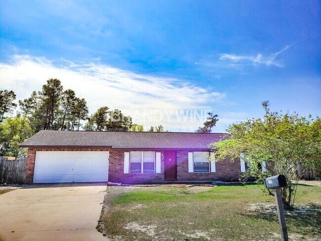 Building Photo - Charming and Welcoming 3BR! A remarkable f...