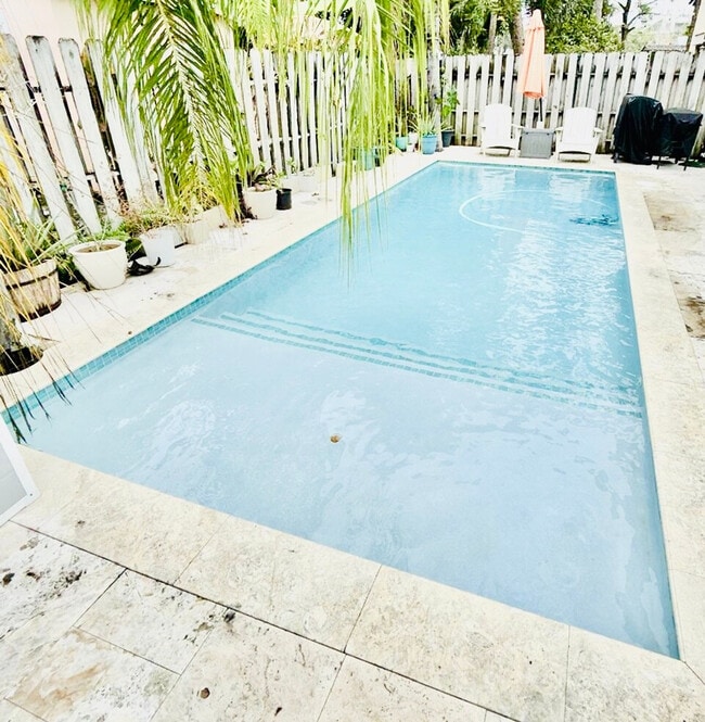 Foto del edificio - 507 NE 34th St