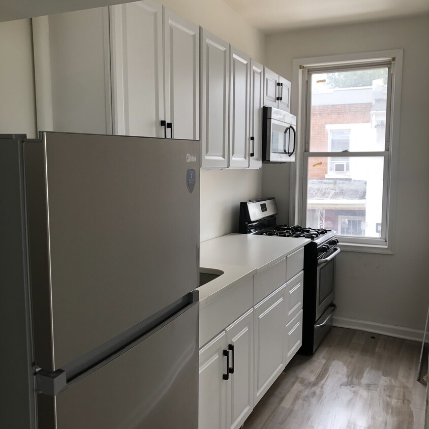 Kitchen - 6655 Haddington Ln