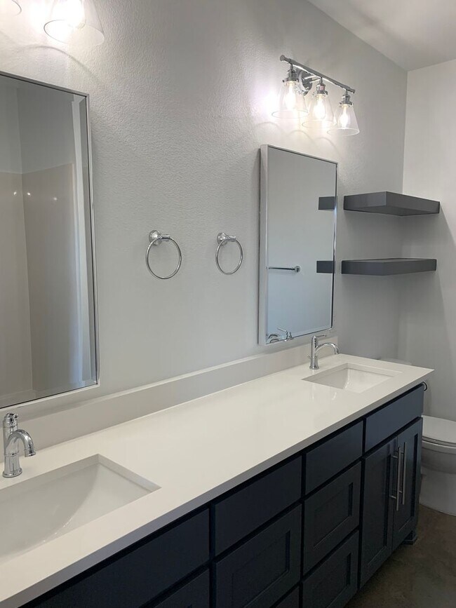 Foto del edificio - Newer Construction in McGregor