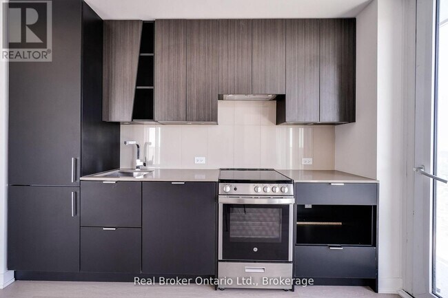 Photo du bâtiment - 3883 Quartz Rd