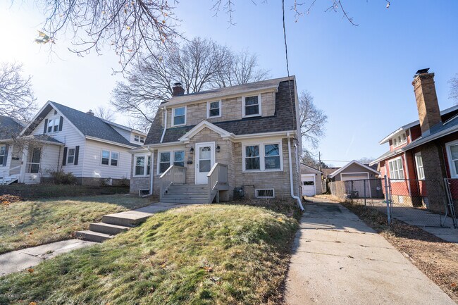 Foto del edificio - 1316 Grant Ave