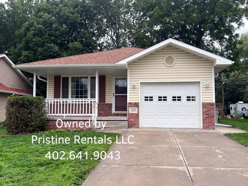 979 N 2nd St, Seward, NE 68434 House Rental in Seward, NE