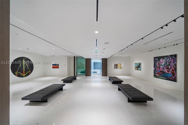 Foto del edificio - 300 Biscayne Blvd