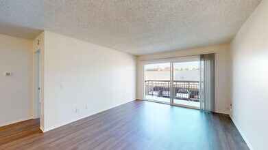 Interior Photo - Huntington Vista