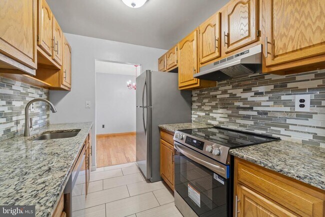 Foto del edificio - 15 B E Daisy Ln