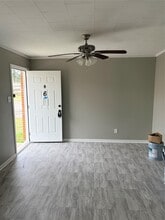 Building Photo - 2809 Sam Houston Ave