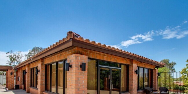 Foto del edificio - Modern Efficient 1bd/1b Natural Northwest ...