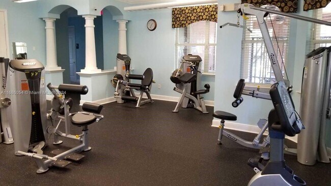 Foto del edificio - 10342 Fox Trail Rd S