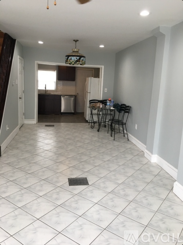 Foto principal - 3647 Sears St