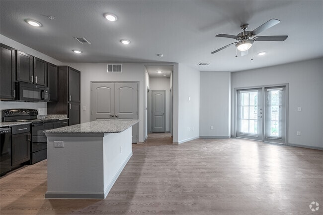 Interior Photo - Estates at Shiloh