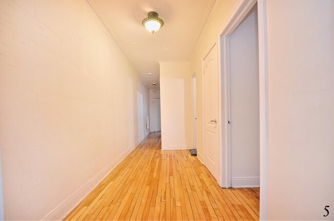 Photo du bâtiment - 2390 Pie-IX Blvd