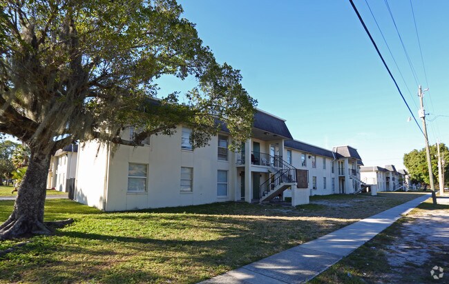 Foto del edificio - Jones Walker Palm Gardens