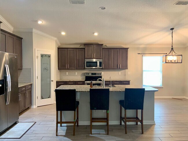 Building Photo - 10130 Bengal Fox Dr