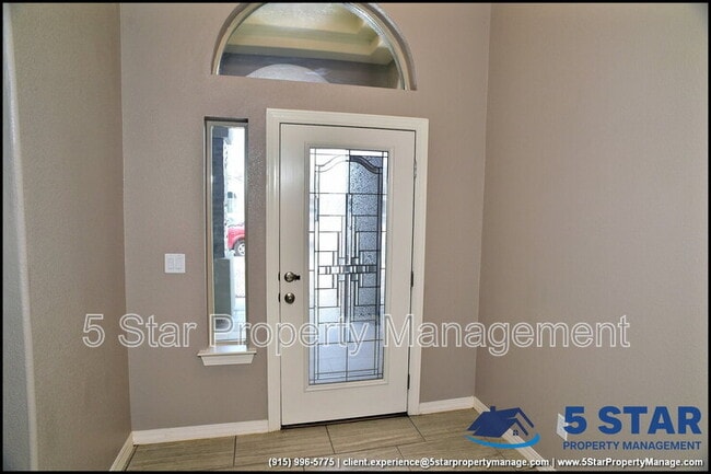 Building Photo - 6008 Hidden Acres Dr