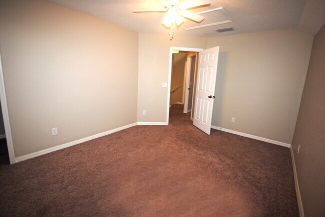 Building Photo - 3715 Harrogate Dr