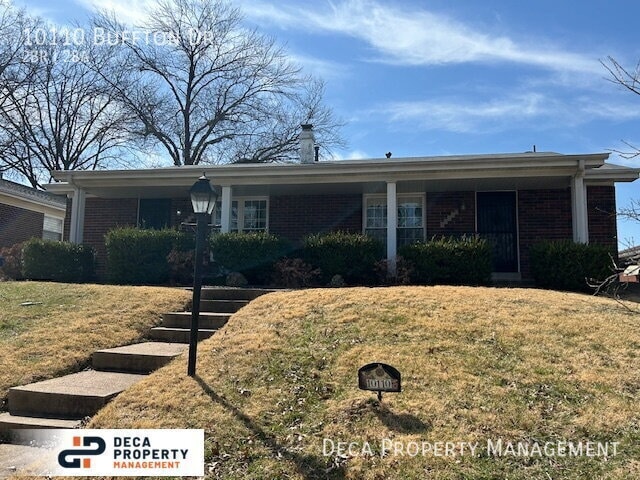 Primary Photo - 2 Bedroom 1.5 Bathroom Apartment