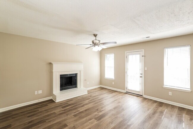 Foto del edificio - 7605 Briar Crest Ct