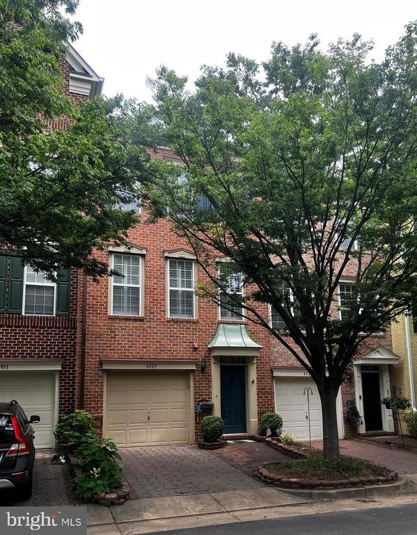 Foto del edificio - 4929 Kilburn St