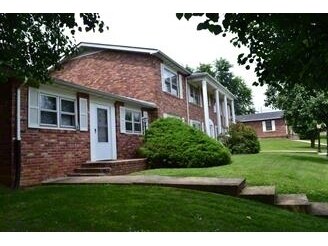 Building Photo - 2111 Knob Creek Rd